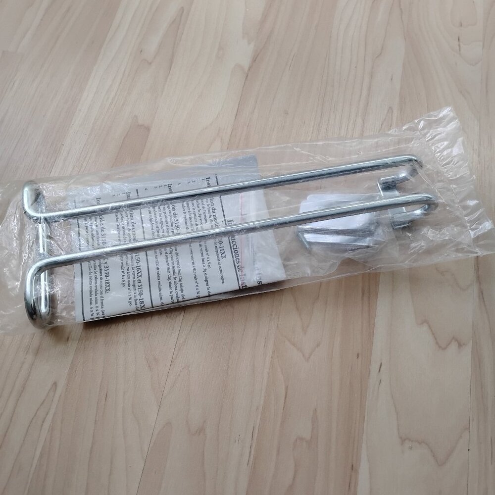 New under cabinet wine glass holder chrome 11 inch